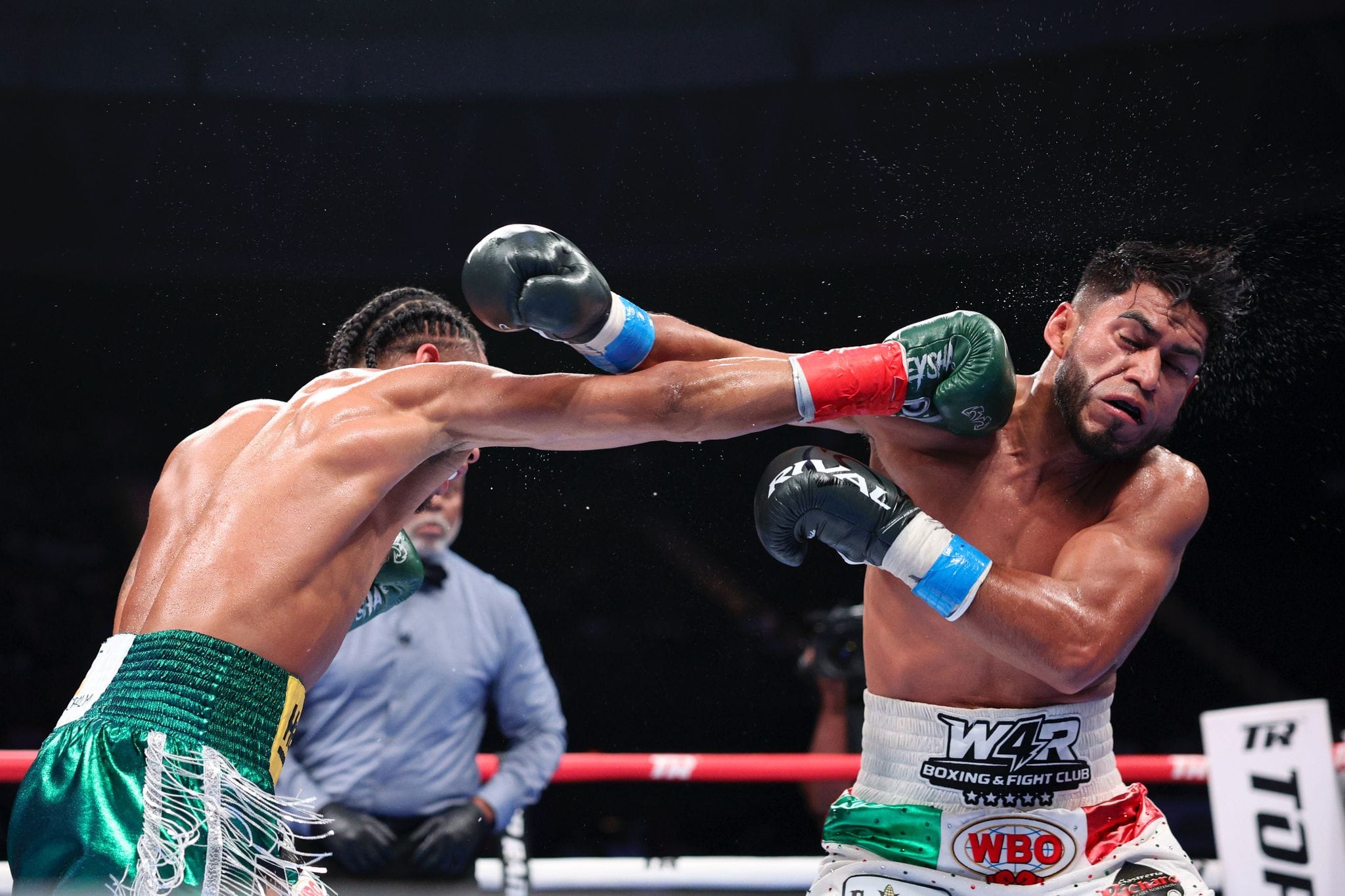 Yan Santana fight photo 4