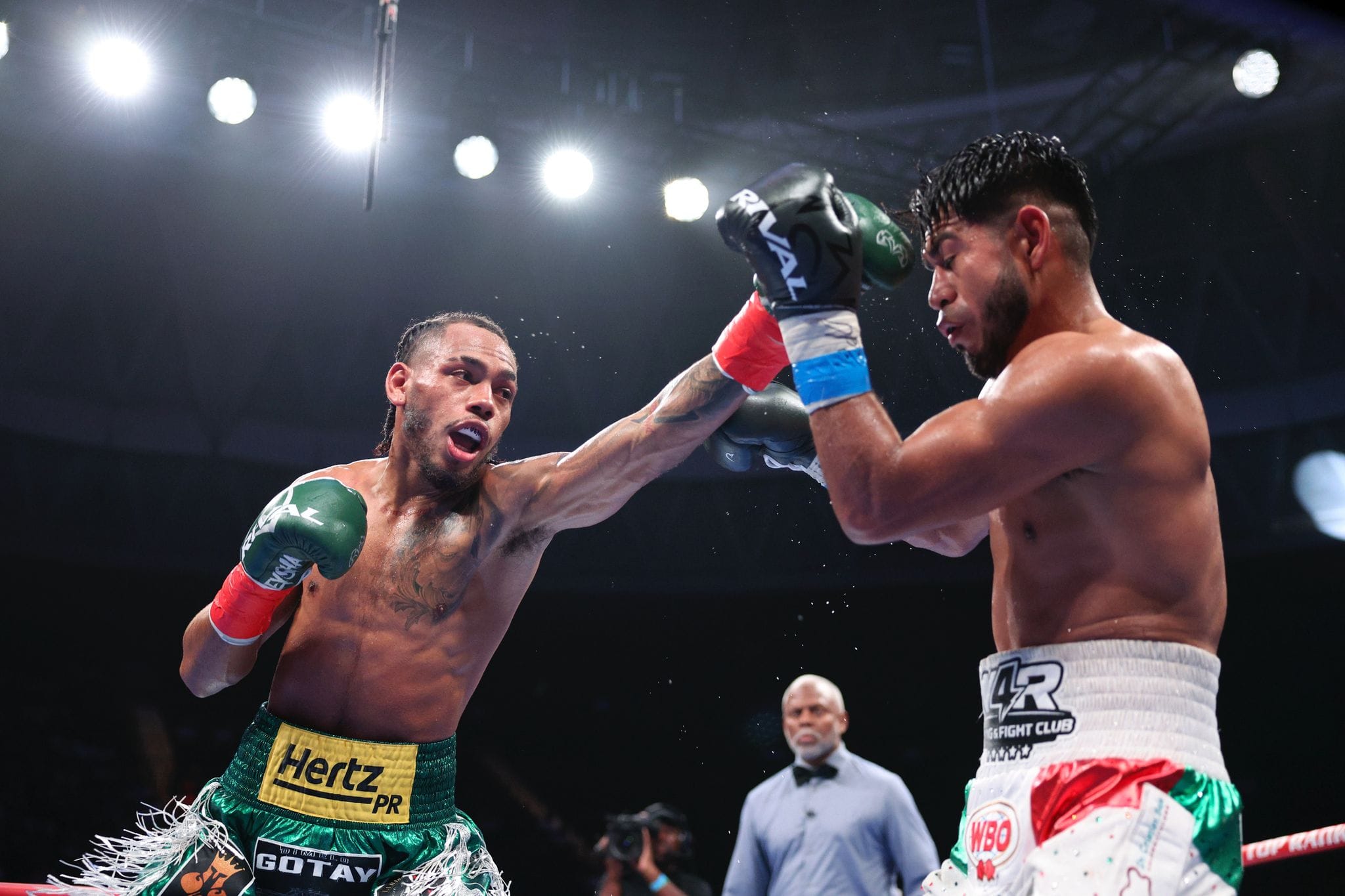 Yan Santana fight photo 6
